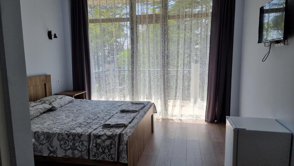 French Hotel room 4